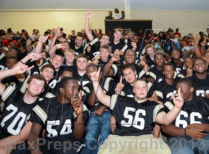 Thumbnail 2 in Lugoff-Elgin @ Camden (MaxPreps Rivalry Series) photogallery.