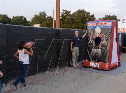 Thumbnail 2 in Lugoff-Elgin @ Camden (MaxPreps Rivalry Series) photogallery.
