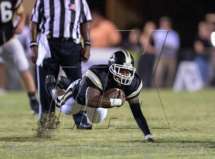 Thumbnail 2 in Lugoff-Elgin @ Camden (MaxPreps Rivalry Series) photogallery.