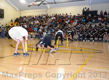 Thumbnail 2 in Lugoff-Elgin @ Camden (MaxPreps Rivalry Series) photogallery.