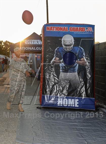 Thumbnail 2 in Lugoff-Elgin @ Camden (MaxPreps Rivalry Series) photogallery.