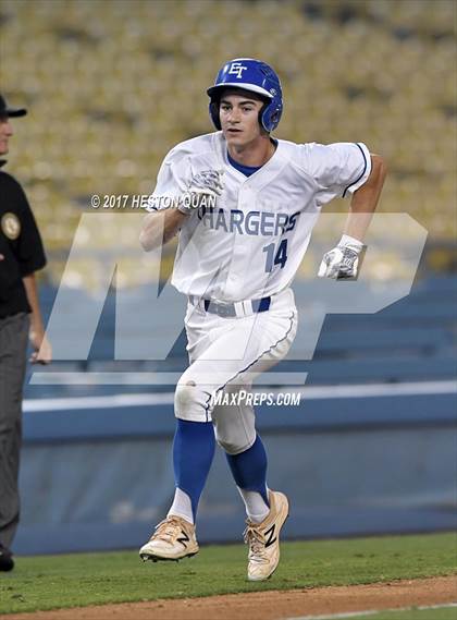 Thumbnail 1 in Corona vs El Toro (CIF-SS D1 Final) photogallery.