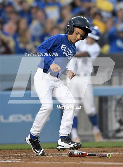 Thumbnail 2 in Corona vs El Toro (CIF-SS D1 Final) photogallery.