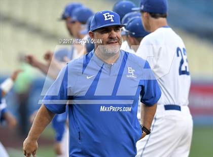 Thumbnail 1 in Corona vs El Toro (CIF-SS D1 Final) photogallery.