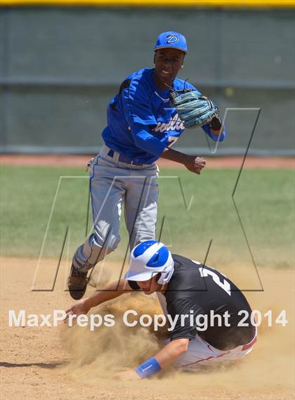 Thumbnail 2 in Conner vs. Danville photogallery.