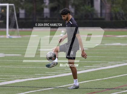 Thumbnail 2 in De La Salle vs Orange Lutheran (SoCal College Showcase) photogallery.