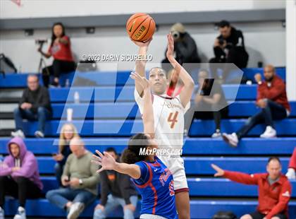Thumbnail 2 in Folsom vs Bishop McNamara (Nike Tournament of Champions) photogallery.