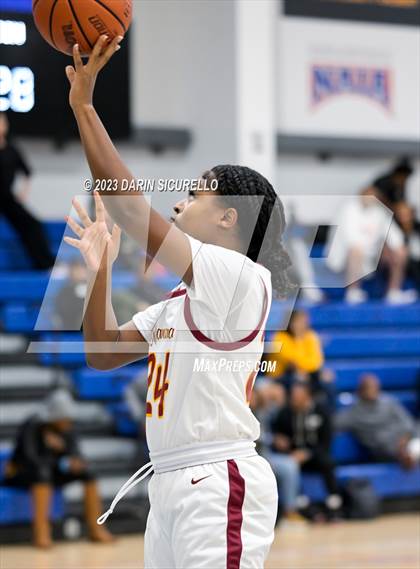 Thumbnail 1 in Folsom vs Bishop McNamara (Nike Tournament of Champions) photogallery.