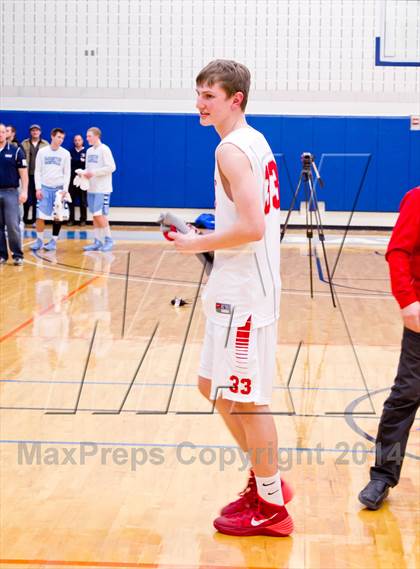 Thumbnail 1 in Saugerties vs. Red Hook (Section 9 Class A Final) photogallery.