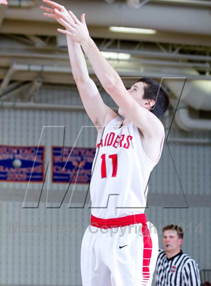 Thumbnail 3 in Saugerties vs. Red Hook (Section 9 Class A Final) photogallery.