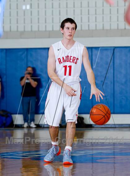 Thumbnail 1 in Saugerties vs. Red Hook (Section 9 Class A Final) photogallery.