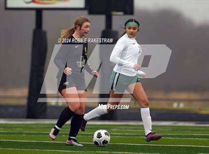 Thumbnail 2 in Royse City vs. Trimble Tech (Forney LRS Invitational) photogallery.