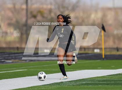 Thumbnail 2 in Royse City vs. Trimble Tech (Forney LRS Invitational) photogallery.