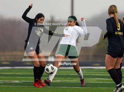 Thumbnail 3 in Royse City vs. Trimble Tech (Forney LRS Invitational) photogallery.