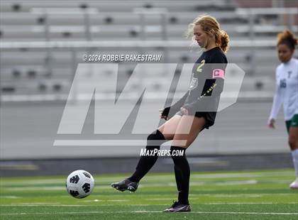 Thumbnail 2 in Royse City vs. Trimble Tech (Forney LRS Invitational) photogallery.