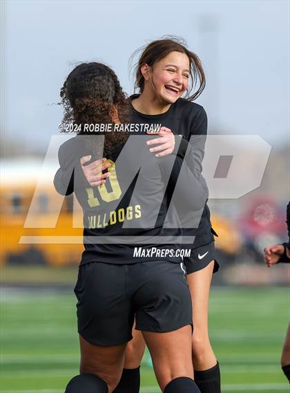 Thumbnail 1 in Royse City vs. Trimble Tech (Forney LRS Invitational) photogallery.