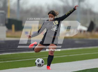 Thumbnail 2 in Royse City vs. Trimble Tech (Forney LRS Invitational) photogallery.