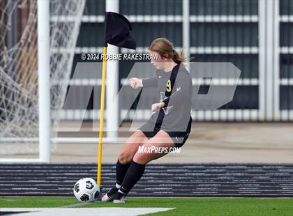 Thumbnail 3 in Royse City vs. Trimble Tech (Forney LRS Invitational) photogallery.