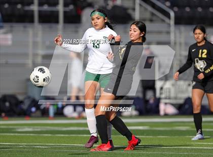 Thumbnail 2 in Royse City vs. Trimble Tech (Forney LRS Invitational) photogallery.