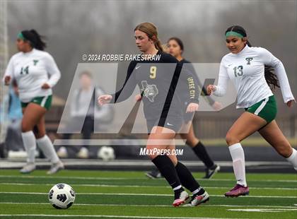 Thumbnail 3 in Royse City vs. Trimble Tech (Forney LRS Invitational) photogallery.