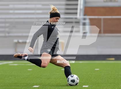 Thumbnail 3 in Royse City vs. Trimble Tech (Forney LRS Invitational) photogallery.