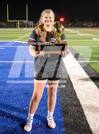 Thumbnail 1 in Hamilton vs Red Mountain (AIA 6A Division Final - Awards)  photogallery.