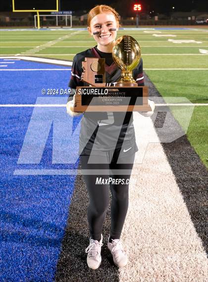 Thumbnail 1 in Hamilton vs Red Mountain (AIA 6A Division Final - Awards)  photogallery.