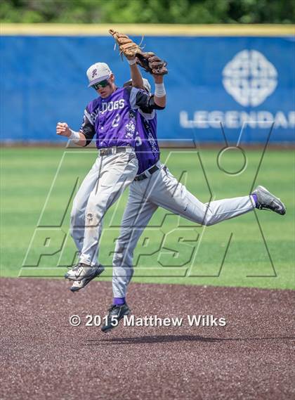 Thumbnail 2 in Queensbury vs. Hamburg (NYSPHSAA Class A Semifinal) photogallery.