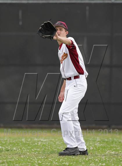 Thumbnail 2 in Los Osos vs. La Canada (Apache Invitational Tournament) photogallery.