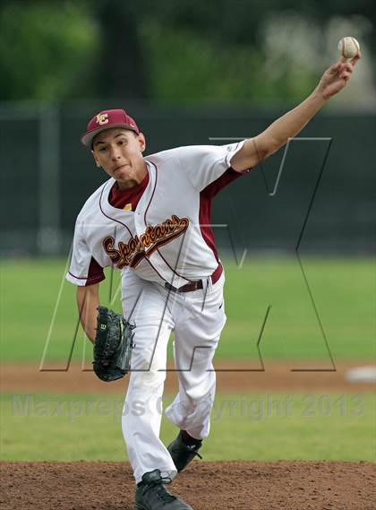 Thumbnail 1 in Los Osos vs. La Canada (Apache Invitational Tournament) photogallery.