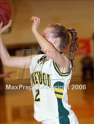 Thumbnail 1 in Pinewood vs Sacred Heart Prep (CIF NorCal D5 Final) photogallery.