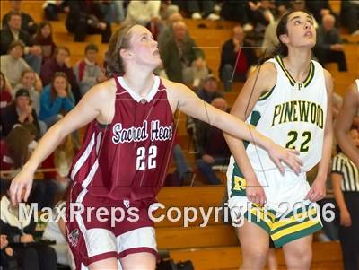 Thumbnail 2 in Pinewood vs Sacred Heart Prep (CIF NorCal D5 Final) photogallery.