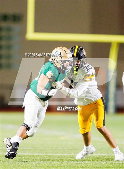 Thumbnail 3 in Bishop O'Dowd @ Moreau Catholic (Homecoming) photogallery.