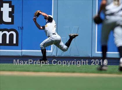 Thumbnail 3 in San Pedro vs El Camino Real (CIF LACS D1 Playoffs)  photogallery.