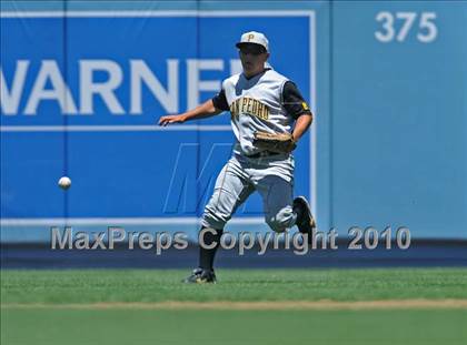 Thumbnail 2 in San Pedro vs El Camino Real (CIF LACS D1 Playoffs)  photogallery.