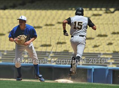 Thumbnail 2 in San Pedro vs El Camino Real (CIF LACS D1 Playoffs)  photogallery.