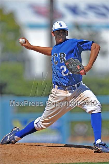 Thumbnail 1 in San Pedro vs El Camino Real (CIF LACS D1 Playoffs)  photogallery.
