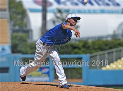 Thumbnail 1 in San Pedro vs El Camino Real (CIF LACS D1 Playoffs)  photogallery.