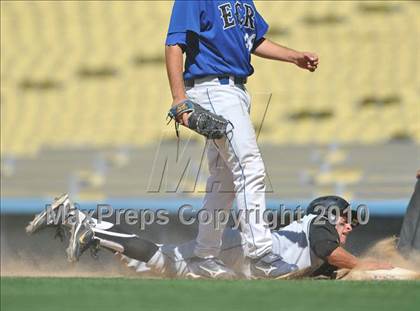 Thumbnail 3 in San Pedro vs El Camino Real (CIF LACS D1 Playoffs)  photogallery.