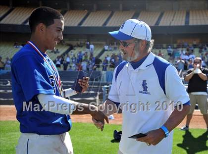 Thumbnail 3 in San Pedro vs El Camino Real (CIF LACS D1 Playoffs)  photogallery.