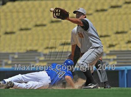 Thumbnail 1 in San Pedro vs El Camino Real (CIF LACS D1 Playoffs)  photogallery.