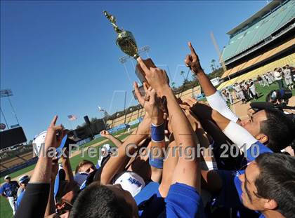 Thumbnail 3 in San Pedro vs El Camino Real (CIF LACS D1 Playoffs)  photogallery.