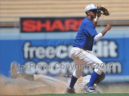 Thumbnail 3 in San Pedro vs El Camino Real (CIF LACS D1 Playoffs)  photogallery.