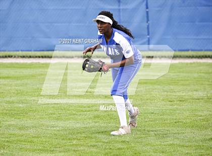 Thumbnail 2 in Yorktown @ Hamilton Southeastern photogallery.