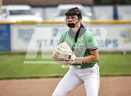 Thumbnail 3 in Yorktown @ Hamilton Southeastern photogallery.