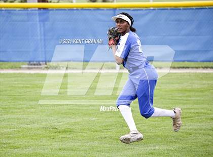 Thumbnail 3 in Yorktown @ Hamilton Southeastern photogallery.