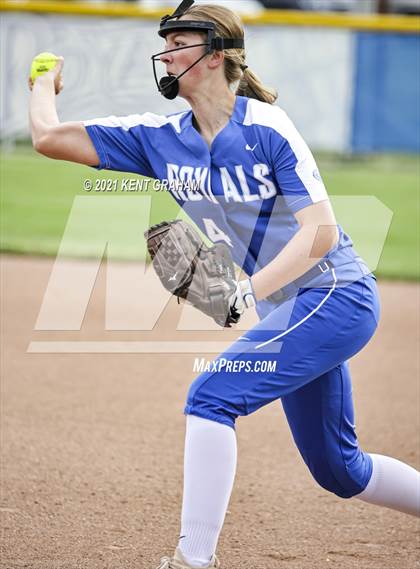 Thumbnail 3 in Yorktown @ Hamilton Southeastern photogallery.