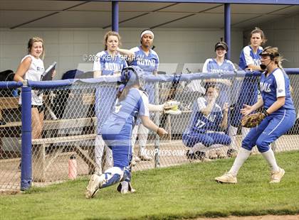 Thumbnail 3 in Yorktown @ Hamilton Southeastern photogallery.