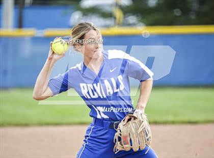 Thumbnail 3 in Yorktown @ Hamilton Southeastern photogallery.