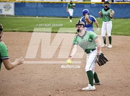 Thumbnail 3 in Yorktown @ Hamilton Southeastern photogallery.